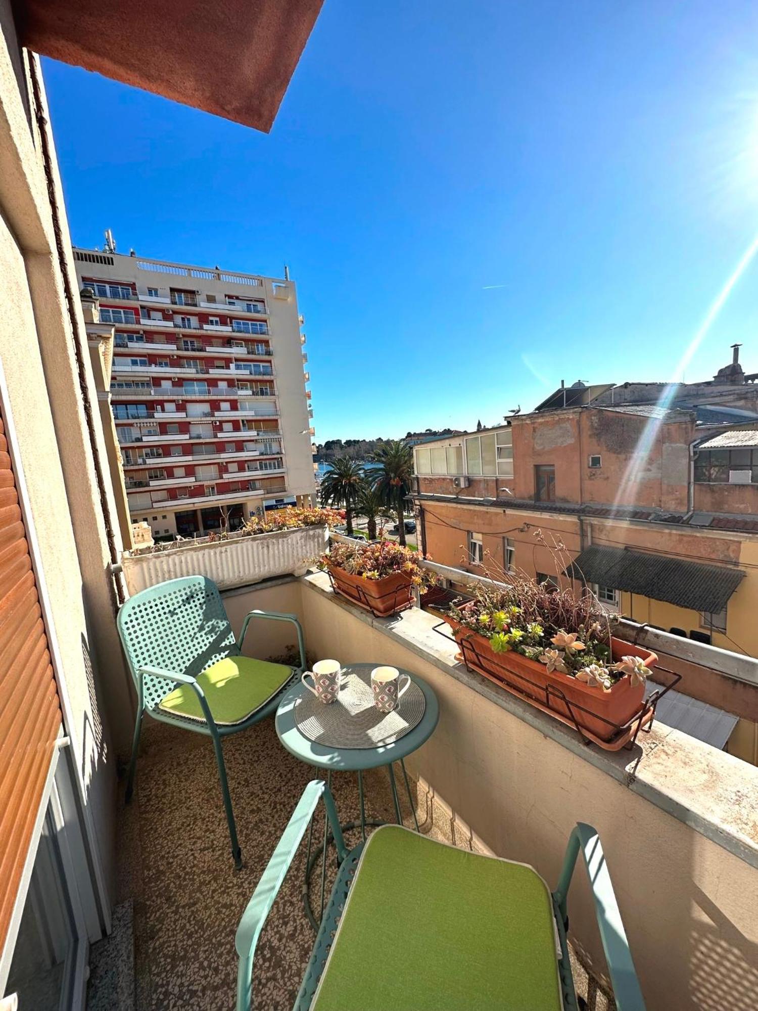 Spacious 3Bdr App In Center "Sunny Bayside" Задар Экстерьер фото